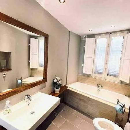 Nyaraló ! Amazing House In Next To The ! Sliema