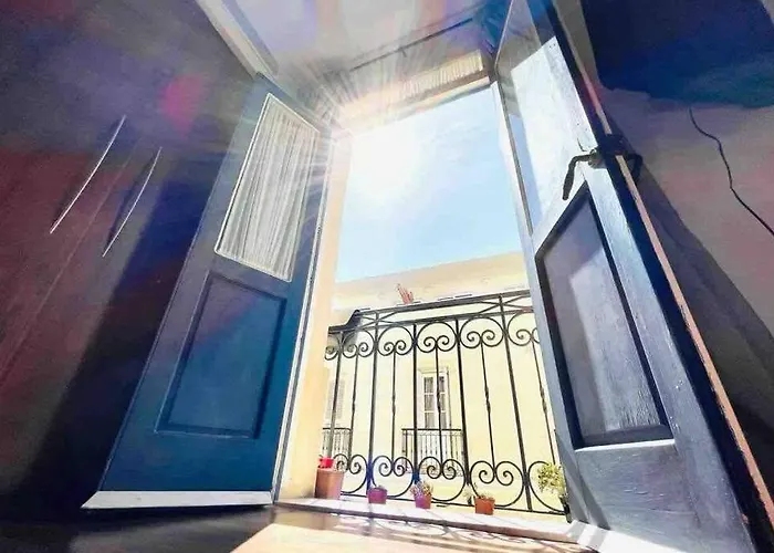 ! Amazing House In Next To The !